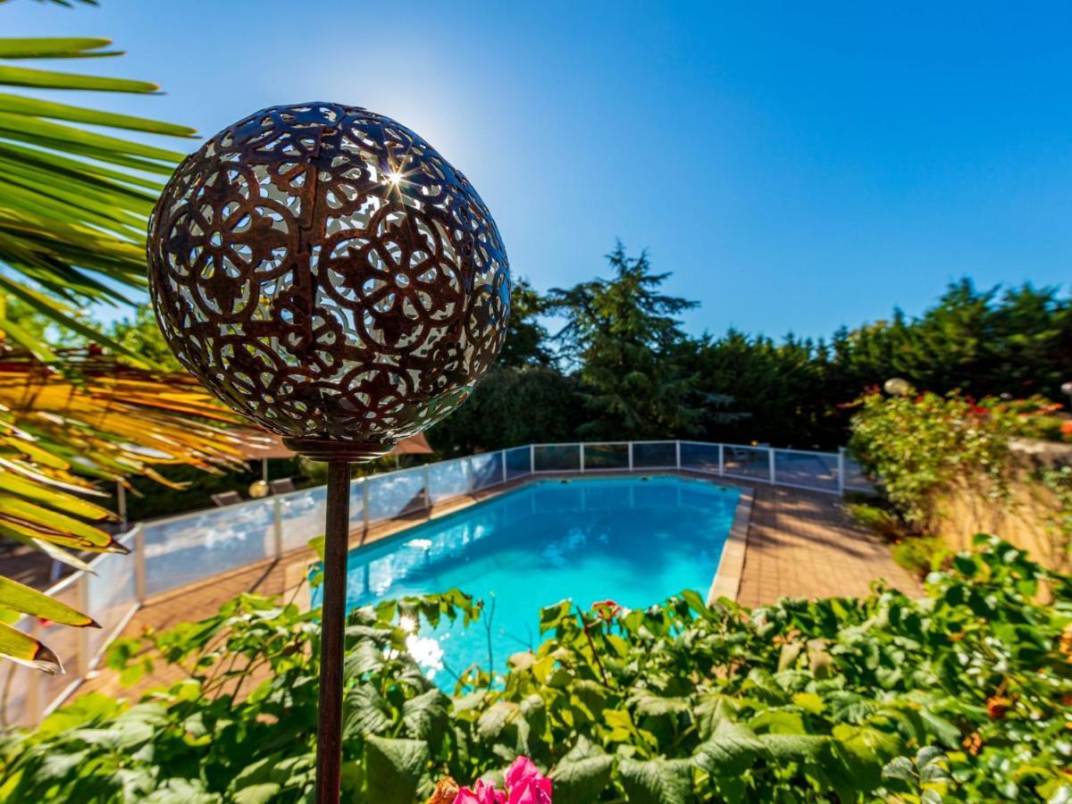 Logis Hotel Noemys Morgon Вілє-Моргон Екстер'єр фото